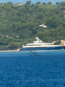 Πόρτο Χέλι: Το Superyacht Sarah στον Αργοσαρωνικό